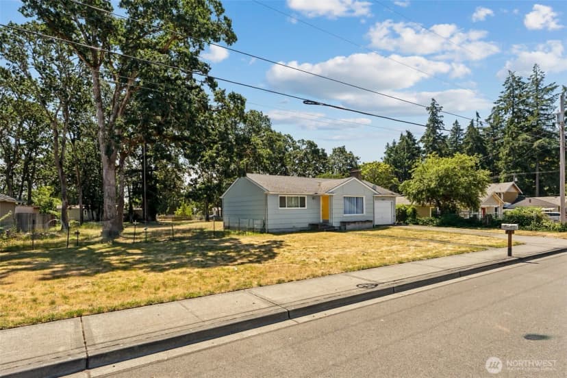 Property photo for 15401 Grant Avenue Sw, Lakewood photo 17