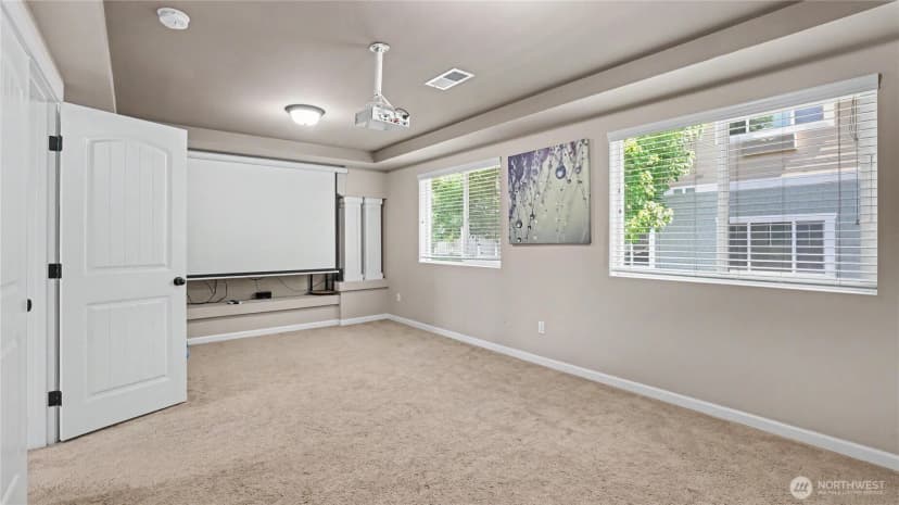 Property photo for 24212 114th Place Se, Kent photo 18