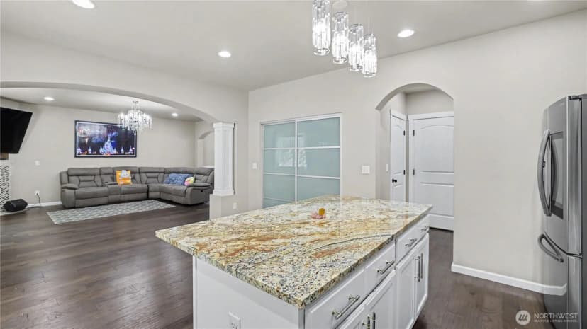 Property photo for 24212 114th Place Se, Kent photo 15