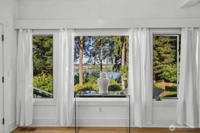 Property photo for 816 Percival Street Sw, Olympia photo 4
