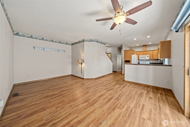 Property photo for 6714 109th Street Ct E, Puyallup photo 3
