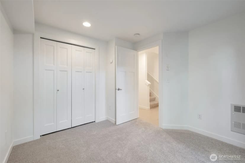 Property photo for 935 N 97th Street #b, Seattle photo 31