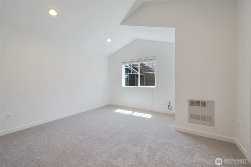 Property photo for 935 N 97th Street #b, Seattle photo 17