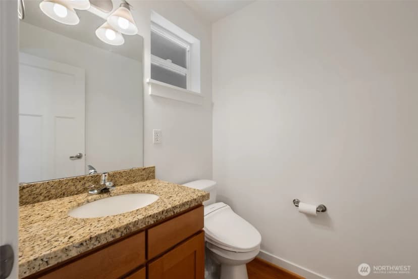 Property photo for 935 N 97th Street #b, Seattle photo 15