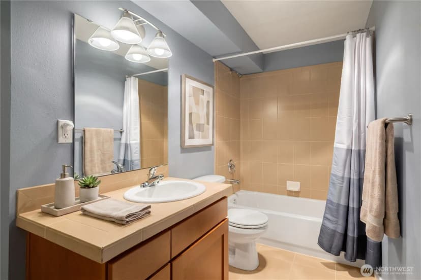 Property photo for 935 N 97th Street #b, Seattle photo 34