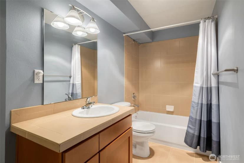 Property photo for 935 N 97th Street #b, Seattle photo 33