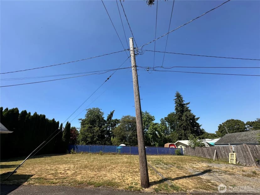 Property photo for 5821 S Sheridan Avenue, Tacoma photo 6