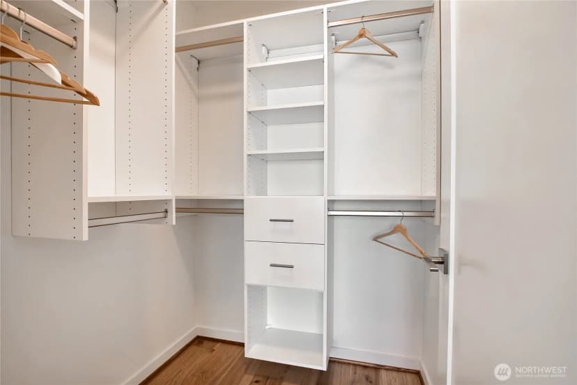 Property photo for 3025 62nd Avenue Sw, Seattle photo 18