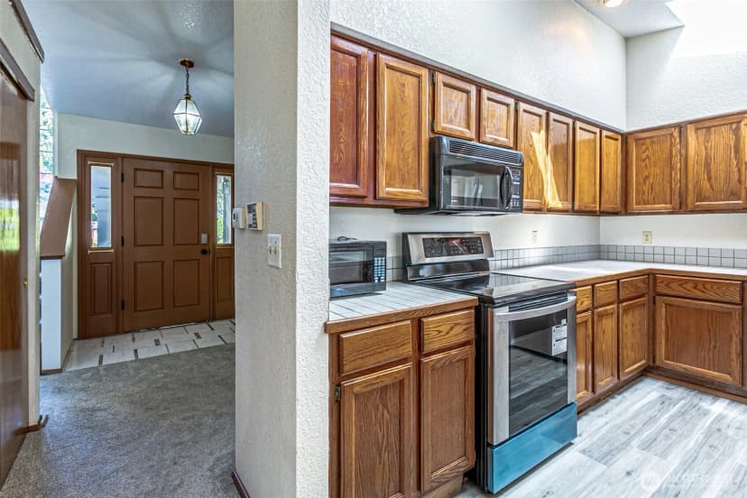 Property photo for 6305 75th Avenue Ct W, University Place photo 9