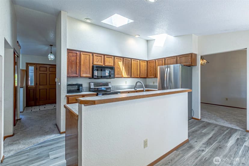 Property photo for 6305 75th Avenue Ct W, University Place photo 10