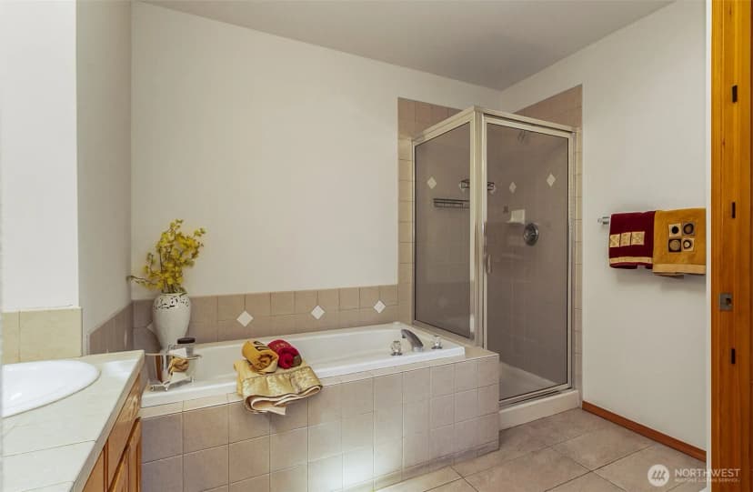 Property photo for 25 166th Place Se, Mill Creek photo 31
