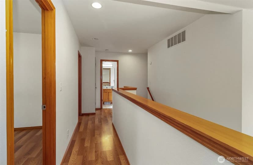 Property photo for 25 166th Place Se, Mill Creek photo 28
