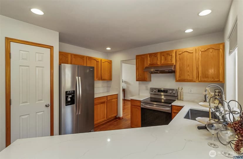 Property photo for 25 166th Place Se, Mill Creek photo 15