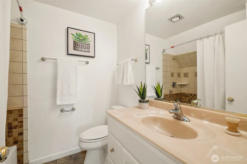 Property photo for 10602 Ne 60th Street, Kirkland photo 29
