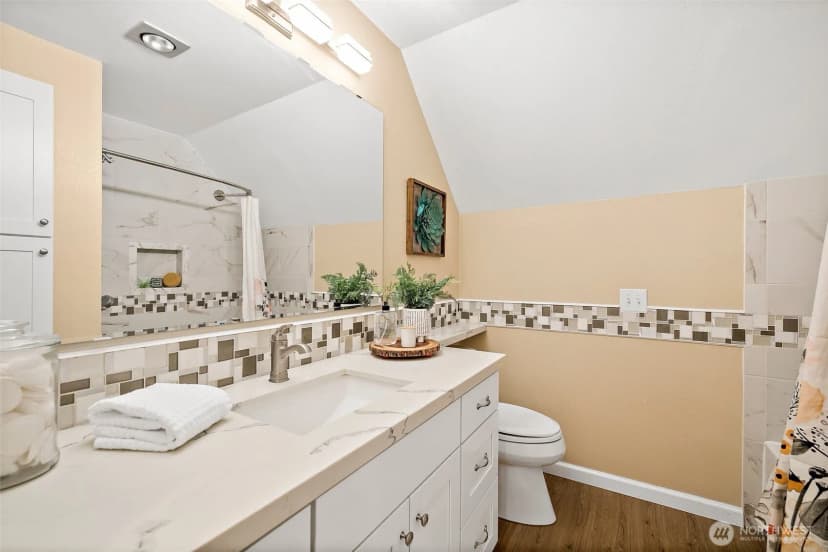 Property photo for 10602 Ne 60th Street, Kirkland photo 23