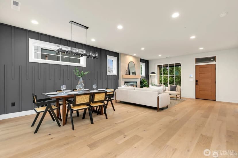 Property photo for 3032 Ne Blakeley Street, Seattle photo 6