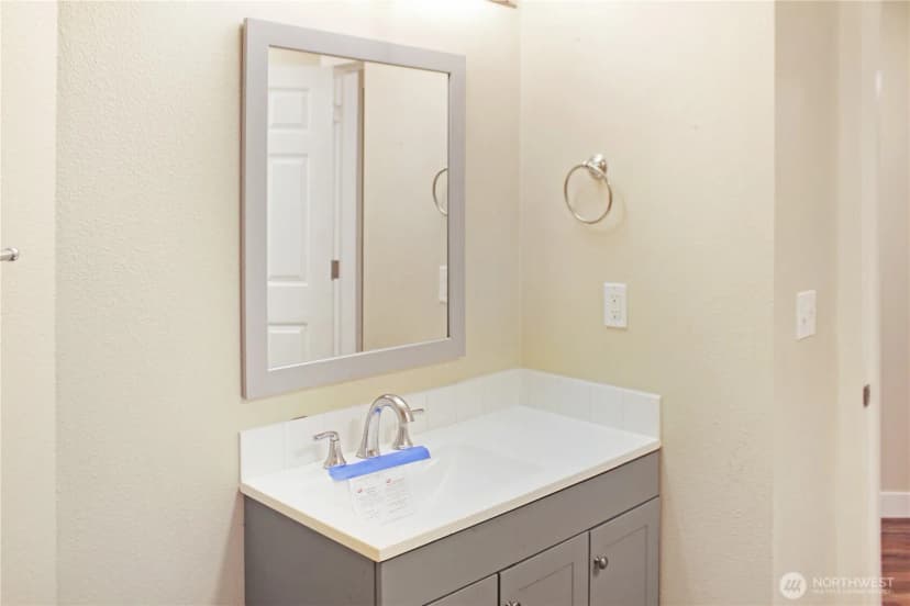 Property photo for 18310 Blue Hills Drive Se, Yelm photo 21
