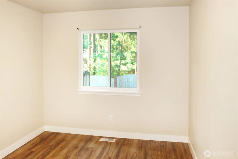 Property photo for 18310 Blue Hills Drive Se, Yelm photo 16