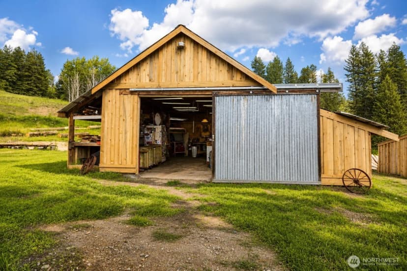 Property photo for 567 Pontiac Ridge Rd, Oroville photo 4