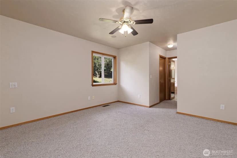 Property photo for 220 Se Sells Drive, Shelton photo 17