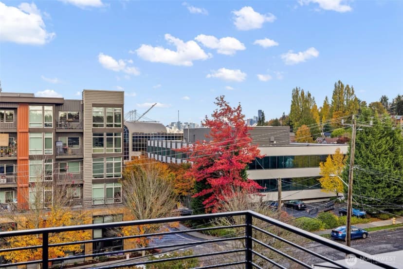 Property photo for 4105 25th Avenue Sw, Seattle photo 12
