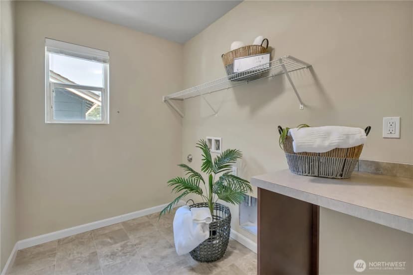 Property photo for 2404 57th Street Se, Auburn photo 32