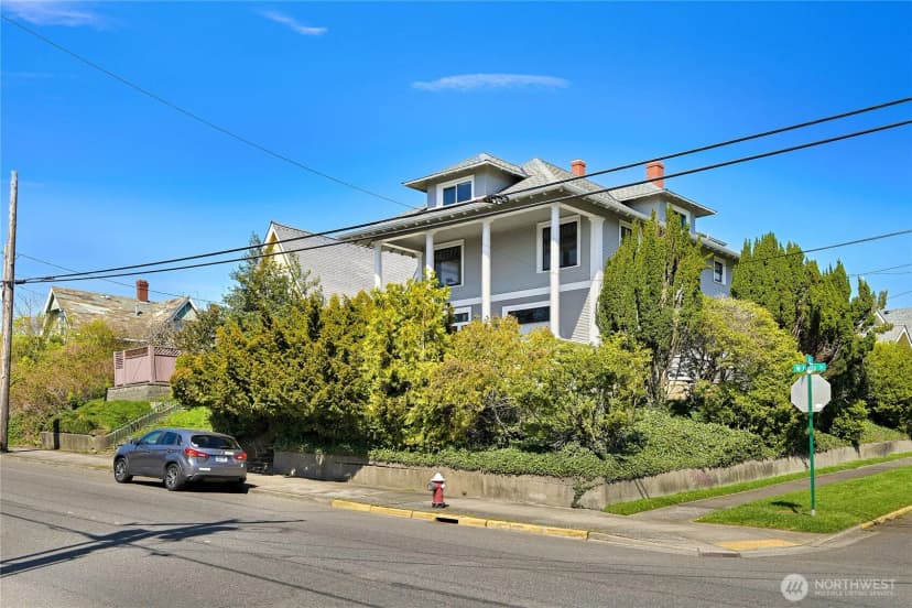 Property photo for 1200 W Holly Street, Bellingham photo 32