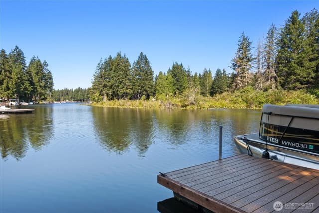 Property photo for 1101 E Ballantrae Drive, Shelton photo 3