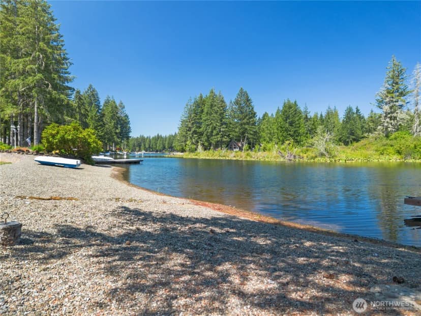 Property photo for 1101 E Ballantrae Drive, Shelton photo 6
