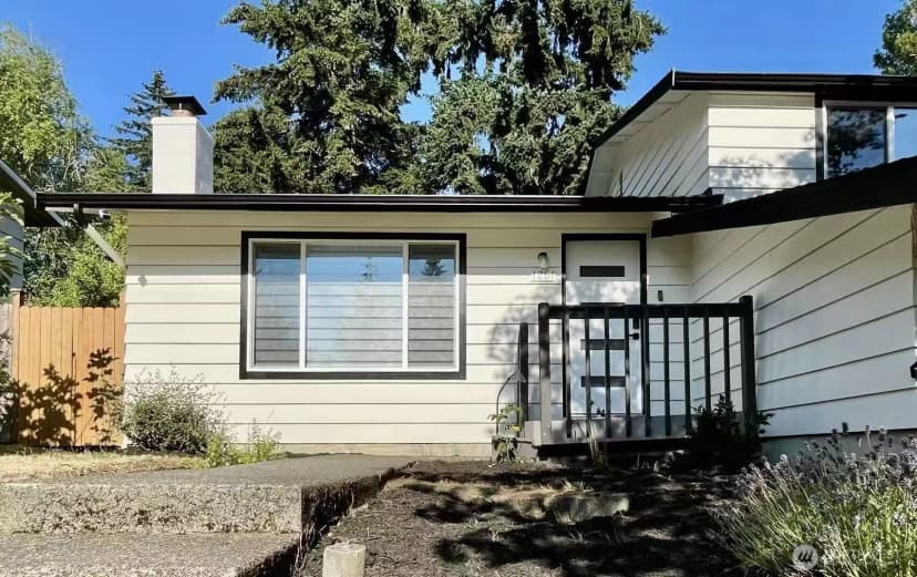 Property photo for 1261 150th Avenue Se, Bellevue photo 5