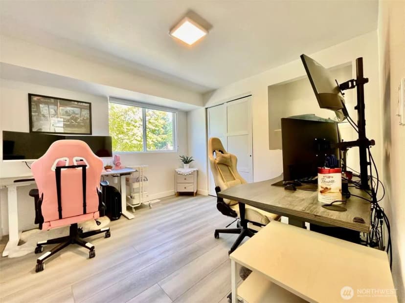 Property photo for 1261 150th Avenue Se, Bellevue photo 24