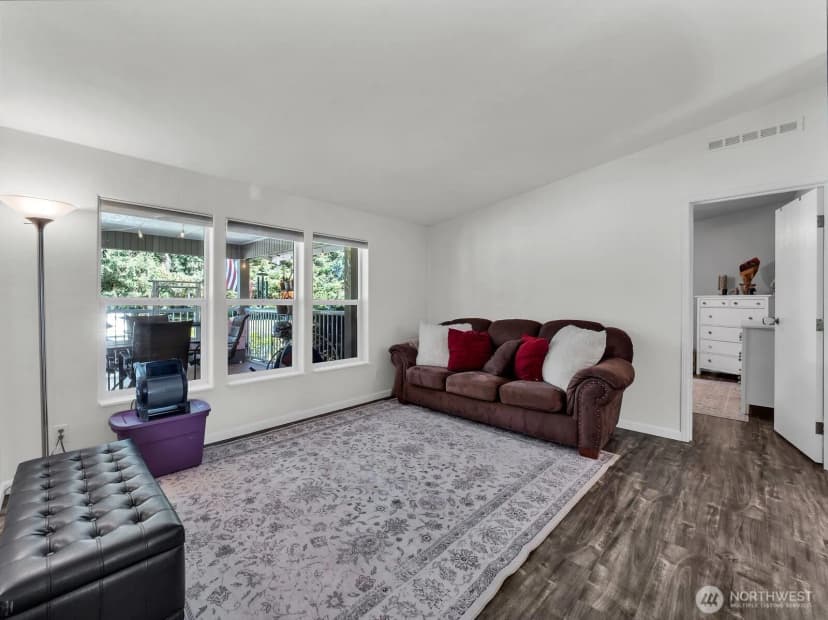 Property photo for 15114 84th Street Ne, Lake Stevens photo 9