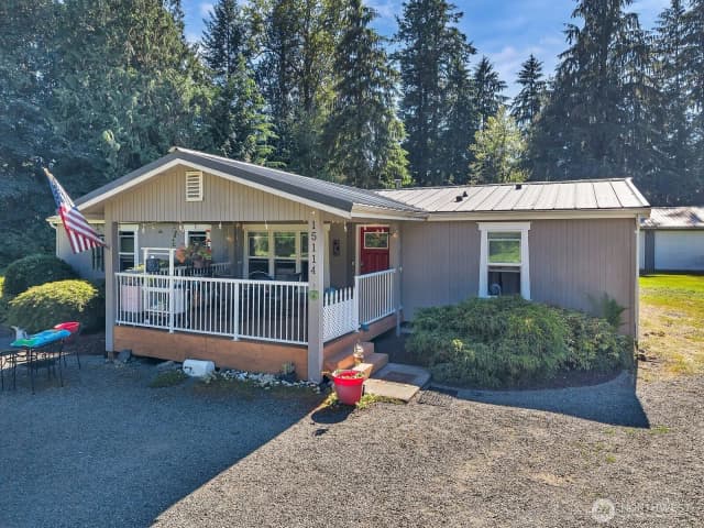 Property photo for 15114 84th Street Ne, Lake Stevens photo 2