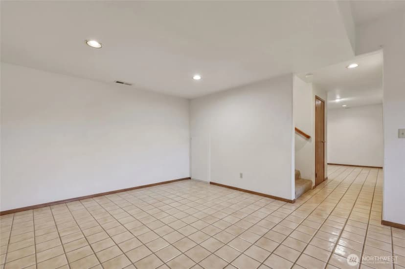 Property photo for 32 Thompson Lane, Elma photo 21