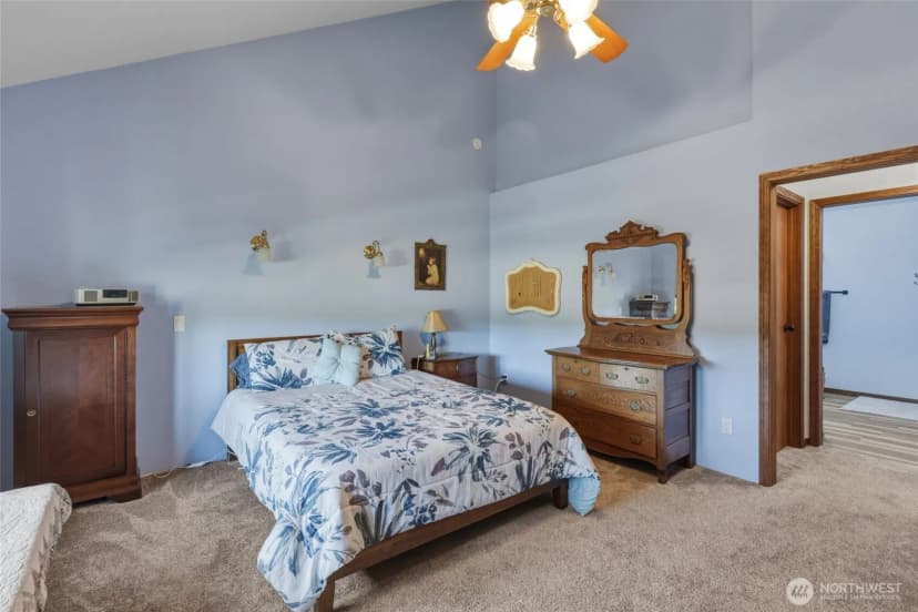 Property photo for 32 Thompson Lane, Elma photo 15