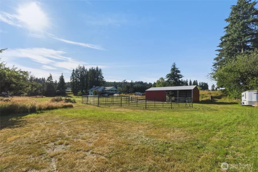 Property photo for 32 Thompson Lane, Elma photo 28