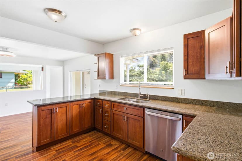 Property photo for 38200 Se 85th, Snoqualmie photo 11
