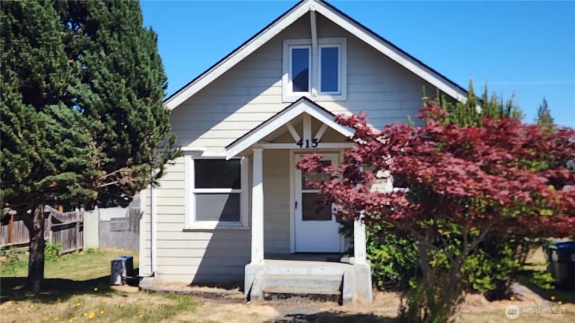 Property photo for 415 E Lopez Ave, Port Angeles