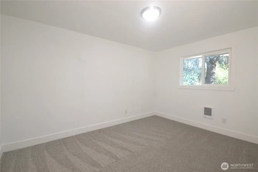 Property photo for 1936 Ne Clemens Street, Bremerton photo 26