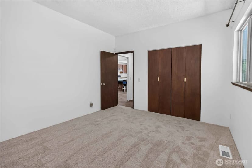 Property photo for 1790 Little Hanaford Road, Centralia photo 18