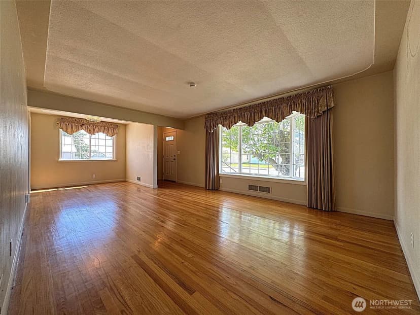 Property photo for 438 S Burke Road, Connell photo 7