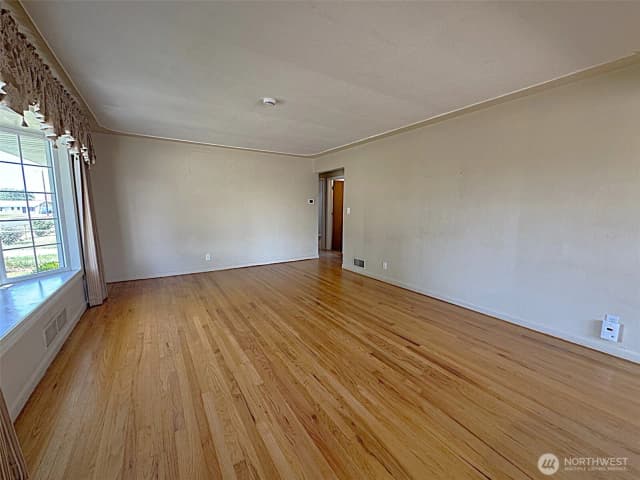 Property photo for 438 S Burke Road, Connell photo 5