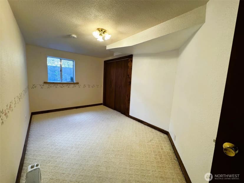 Property photo for 438 S Burke Road, Connell photo 26