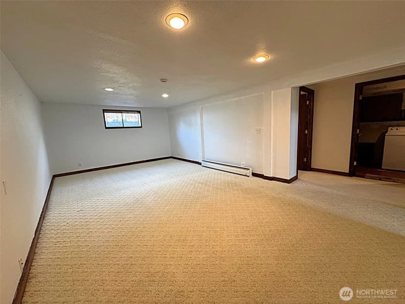 Property photo for 438 S Burke Road, Connell photo 21