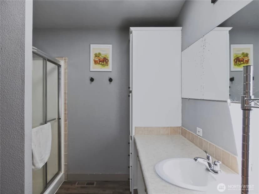 Property photo for 29306 O St, Ocean Park photo 10