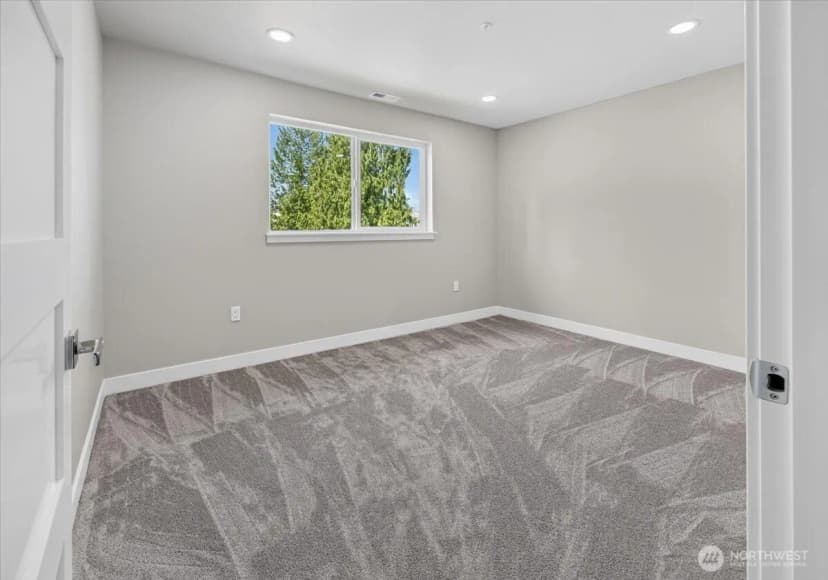 Property photo for 9614 48th Drive Ne, Marysville photo 26