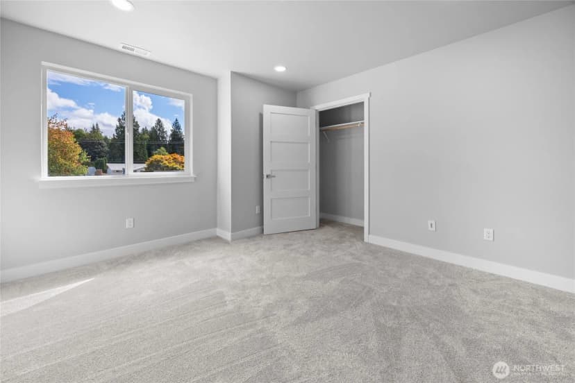 Property photo for 9616 48th Drive Ne, Marysville photo 27