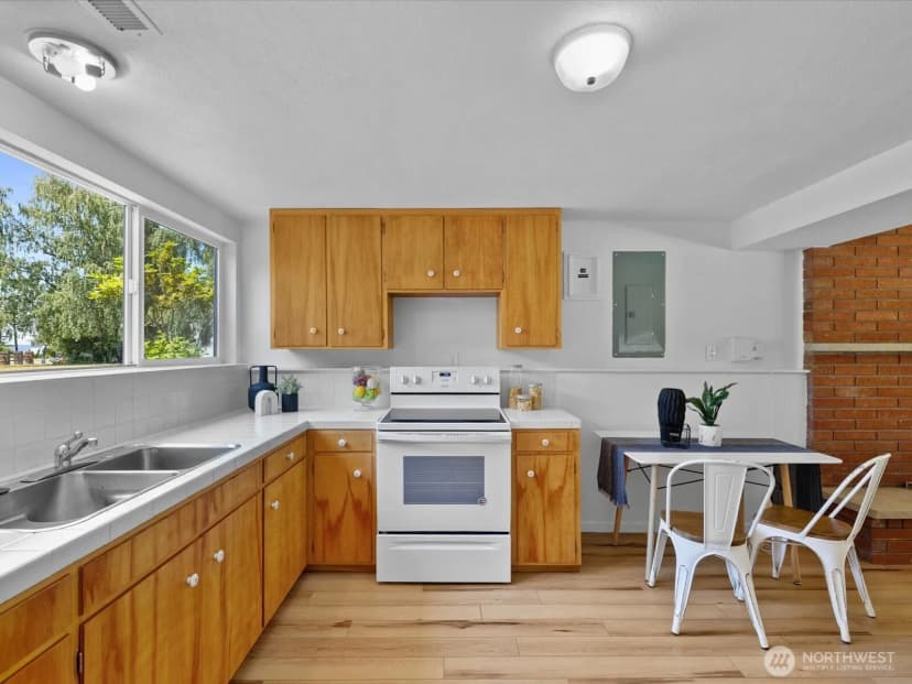 Property photo for 817 Olympic Boulevard #a, Everett photo 18