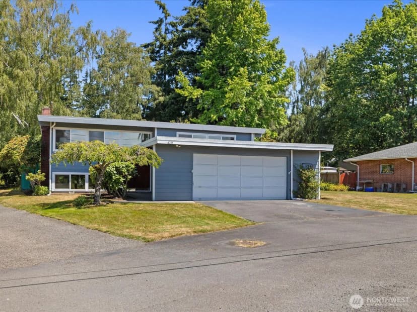 Property photo for 817 Olympic Boulevard #a, Everett