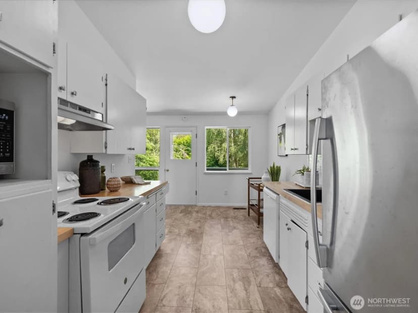 Property photo for 817 Olympic Boulevard #a, Everett photo 6